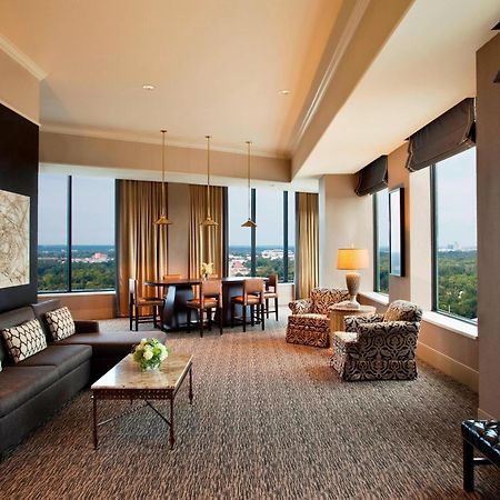 Sheraton Greensboro Exteriör bild